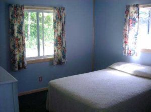 Cabin 3 bedroom with a double bed