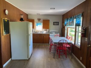 Cabin 6 kitchen and dining area